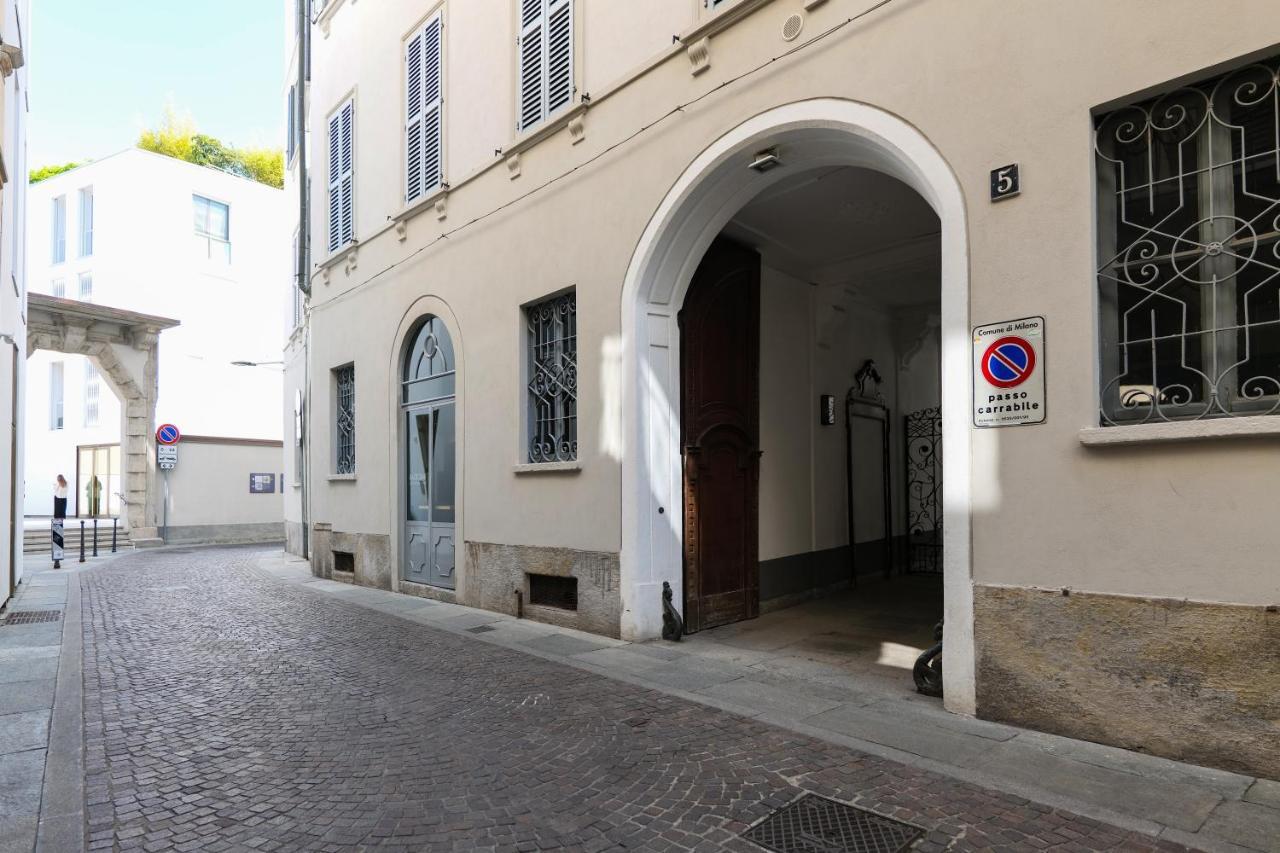 Charming 5 Vie Apt. Center * Milan